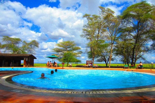 ol-tukai-lodge swimming pool